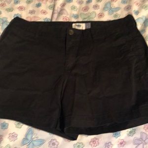 OLD NAVY, size 8 black shorts. Like new. Very nice for a summer waitress.
